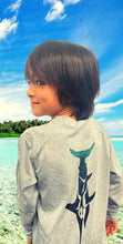 Load image into Gallery viewer, Heather Gray Islander with Deep Sword Design