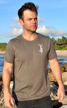 Load image into Gallery viewer, Cudjoe Cotton with White Sword Design

